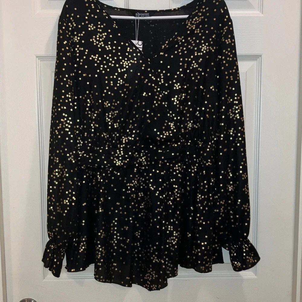 BloomChic Black Gold Metallic Star Peplum Blouse V Neck Long Sleeve Holiday Plus
